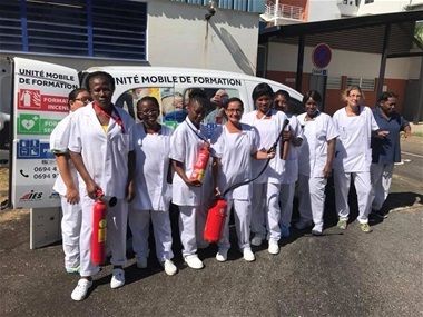 Personnel médical de la Maison d'accueil spécialisé a Kourou  formé à lutte contre l'incendie